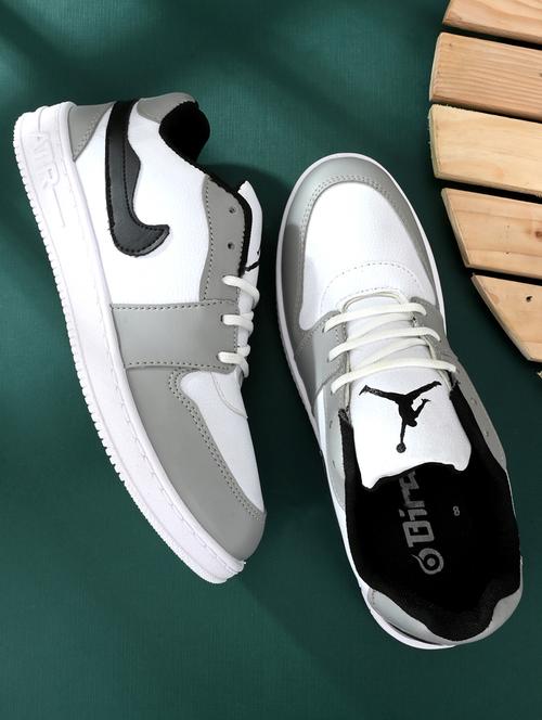 color blocked lace up sneaker - 19720454 - Very Small Image - 1