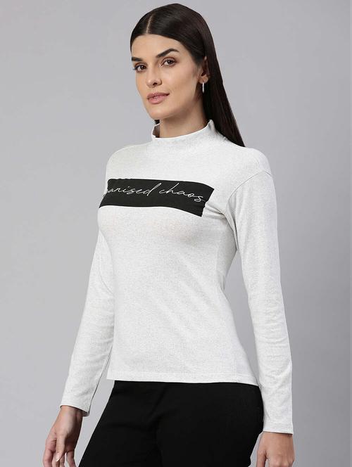 high neck chest print regular top - 19749989 - Very Small Image - 1
