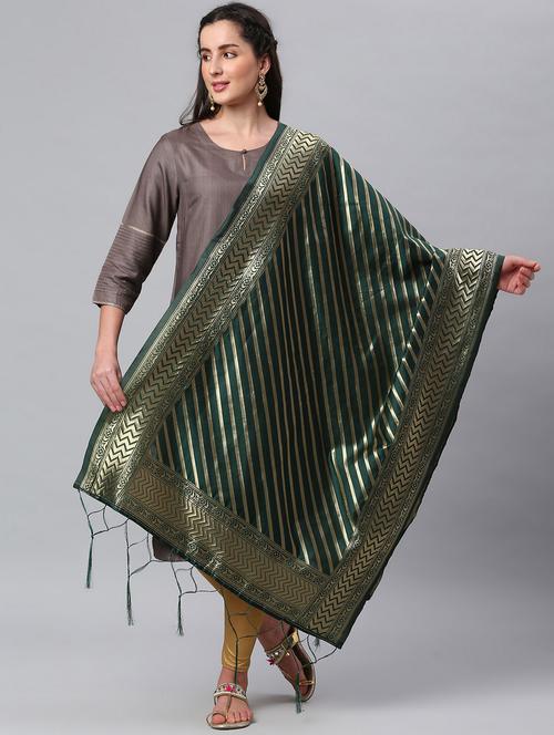 green silk blend dupatta - 19754898 - Very Small Image - 1