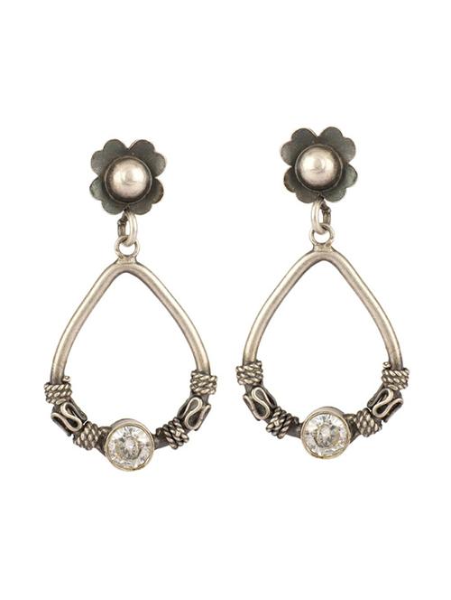 silver brass studs earring - 19754988 - Very Small Image - 1