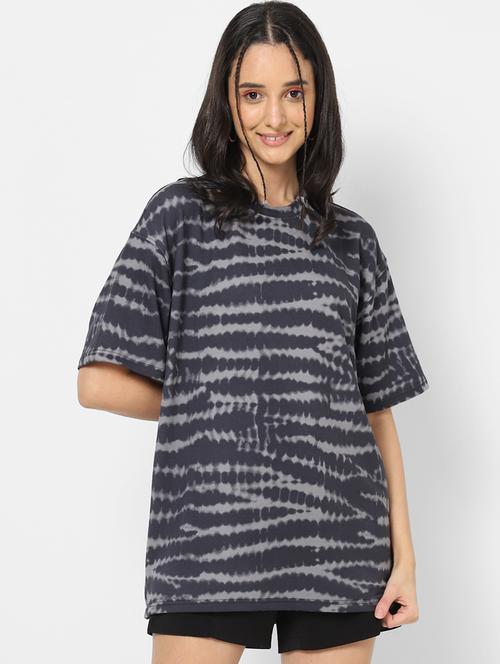round neck tie & dye regular tees - 19766484 - Very Small Image - 1