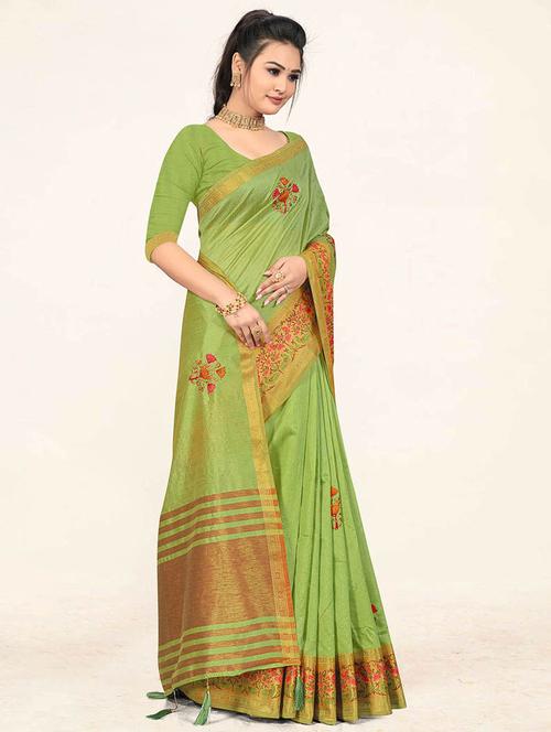 self design woven saree - 19774775 - Very Small Image - 1