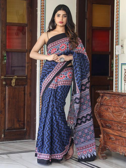 women's printed indigo colored saree with blouse - 19797029 - Very Small Image - 1