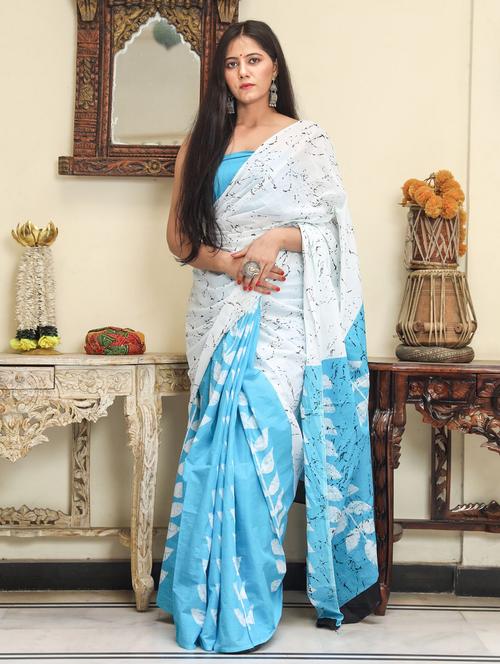 self design printed saree with blouse - 19797077 - Very Small Image - 1