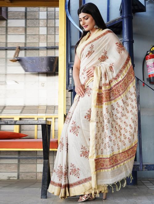 women's floral white colored saree with blouse - 19797090 - Very Small Image - 1