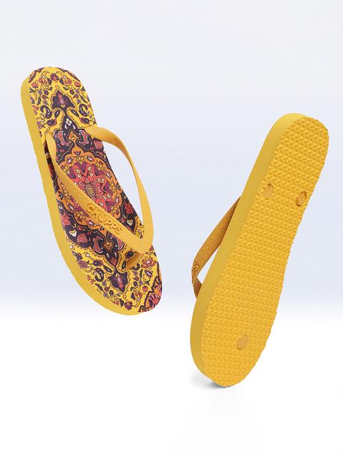 yellow printed slipper - 19814739 - Very Small Image - 1