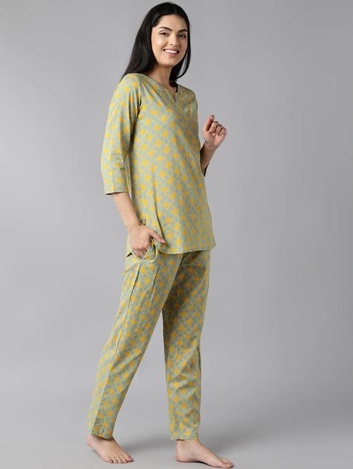 women printed cotton nightsuit set - 19816251 - Very Small Image - 1