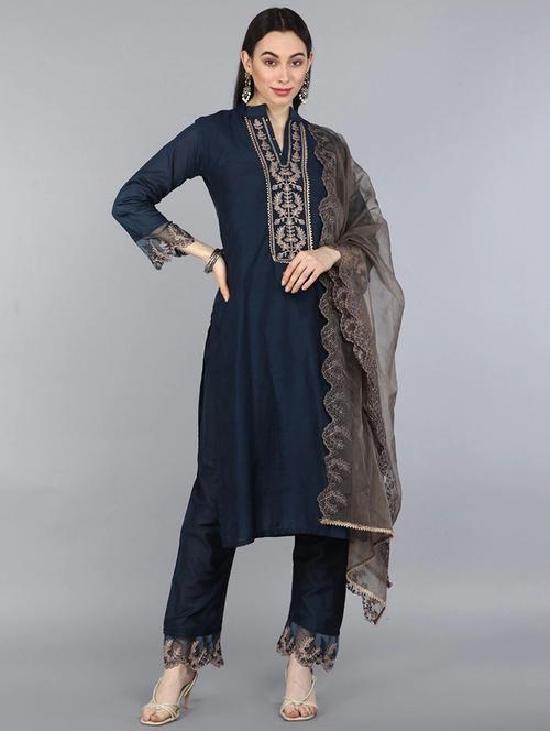 embroidered suit set - 19816468 - Very Small Image - 1