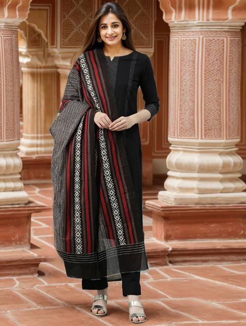 solid kurta pant set with dupatta - 19816859 - Very Small Image - 1