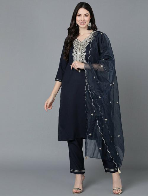 embroidered suit set - 19817225 - Very Small Image - 1