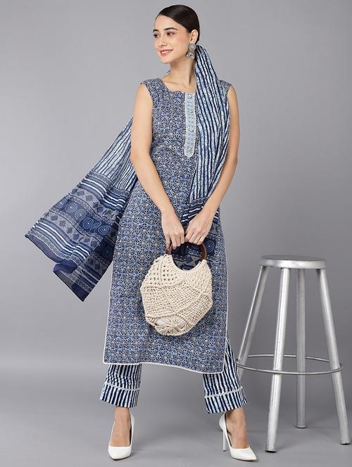 printed suit set - 19817431 - Very Small Image - 1