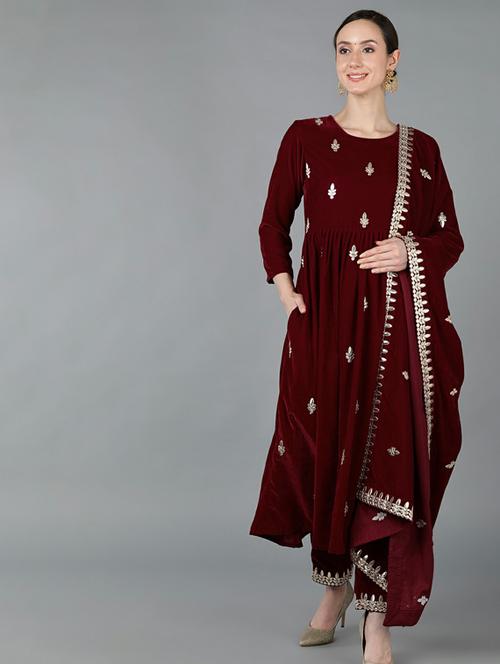embroidery work suit set - 19817598 - Very Small Image - 1