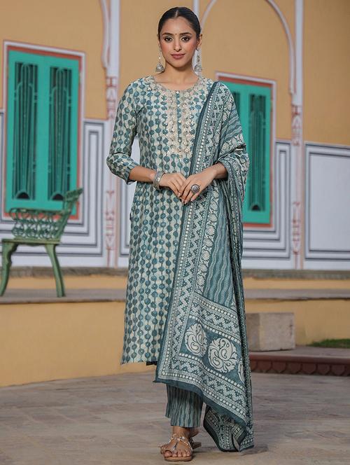 embroidery work suit set - 19817691 - Very Small Image - 1