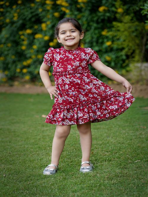girls round neck floral printed frock - 19833782 - Very Small Image - 1