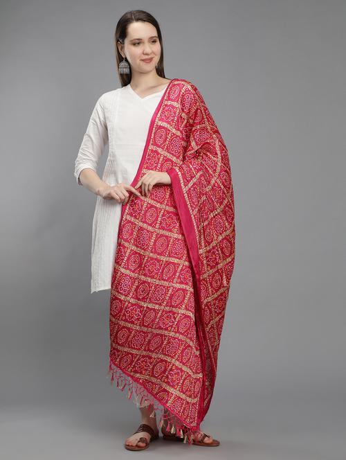 red silk dupatta - 19853022 - Very Small Image - 1