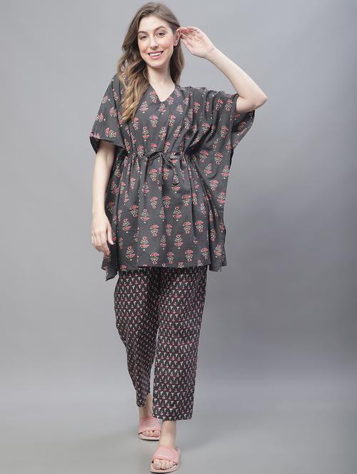 v-neck printed nightwear pyjama set - 19867451 - Very Small Image - 1