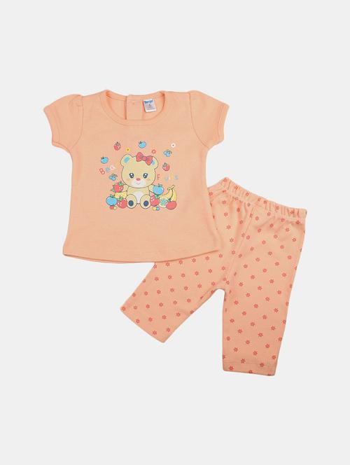 girls round neck printed capri set - 19873255 - Very Small Image - 1
