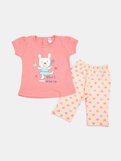 girls round neck printed capri set - 19873273 - Very Small Image - 1