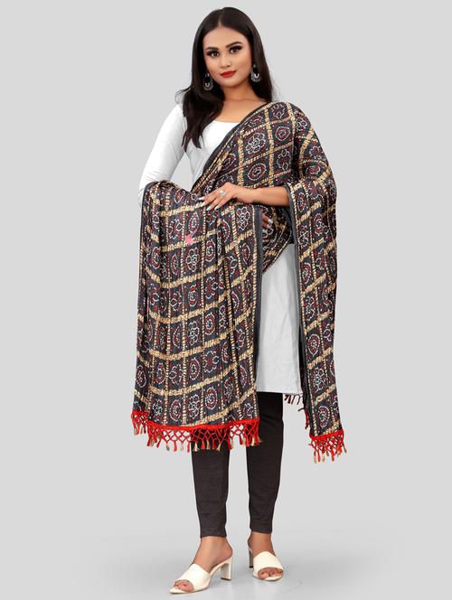 black bandhani print dupatta - 19874088 - Very Small Image - 1