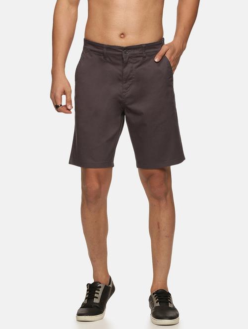 men mid rise cotton shorts - 19878635 - Very Small Image - 1