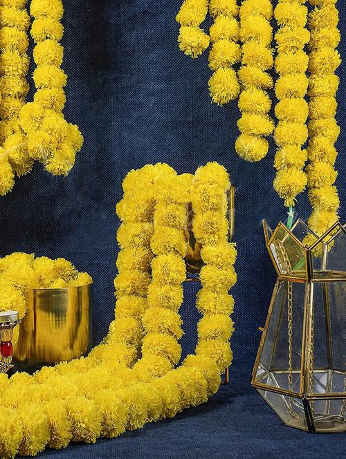 yellow plastic flowers - 19883572 - Very Small Image - 1