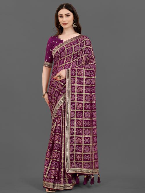 maroon silk blend bandhani saree - 19896536 - Very Small Image - 1