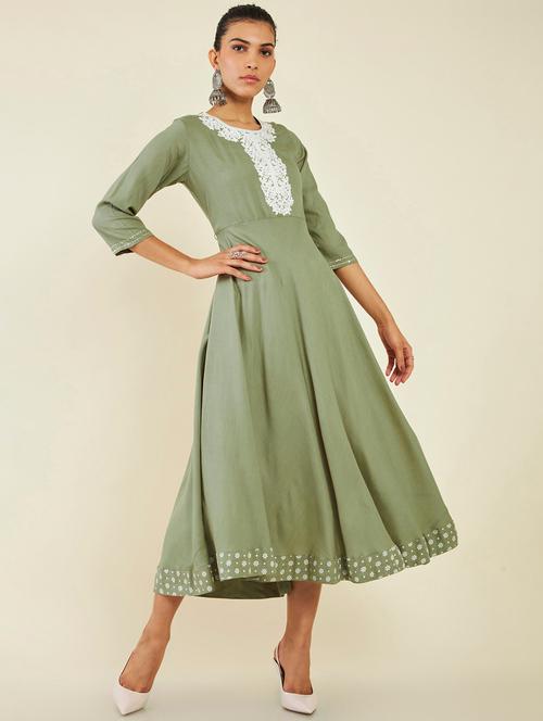 green embroidered a-line kurta - 19907475 - Very Small Image - 1