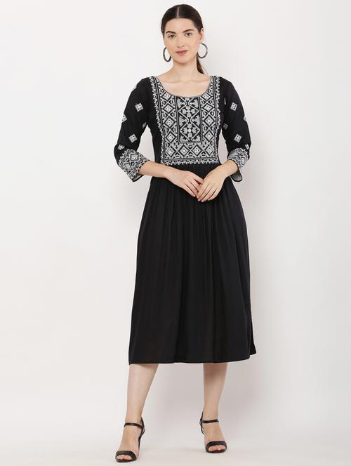 round neck printed flared kurta - 19919458 - Very Small Image - 1