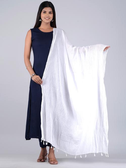 women cotton solid dupatta with tassels - 19941639 - Very Small Image - 1