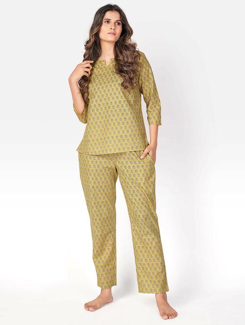 notch neck printed nightwear pyjama set - 19943472 - Very Small Image - 1