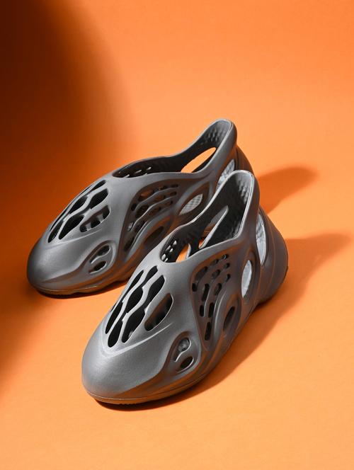 grey eva clogs - 19956454 - Very Small Image - 1