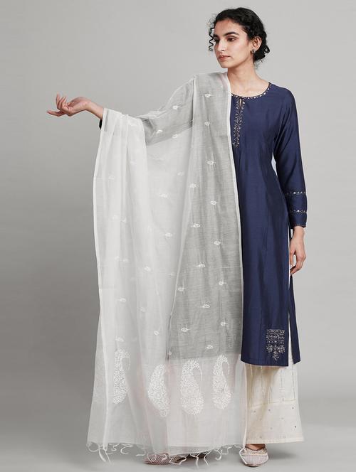 white cotton dupatta - 19959547 - Very Small Image - 1