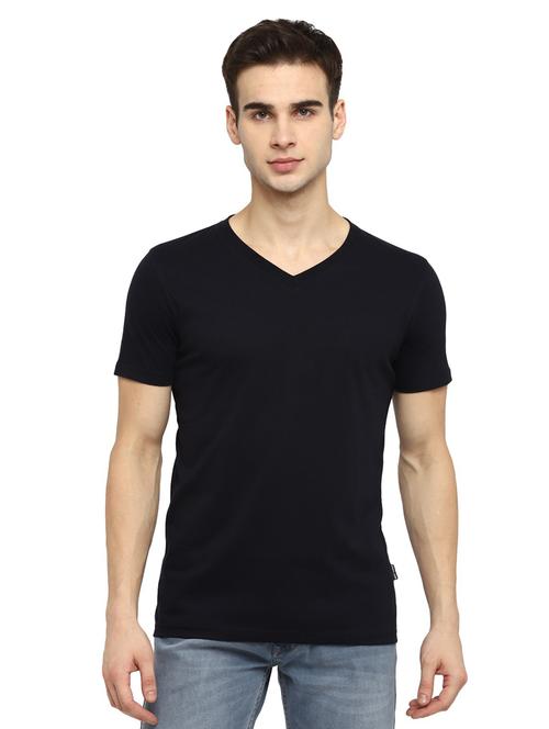 v neck solid regular t-shirt - 19963896 - Very Small Image - 1