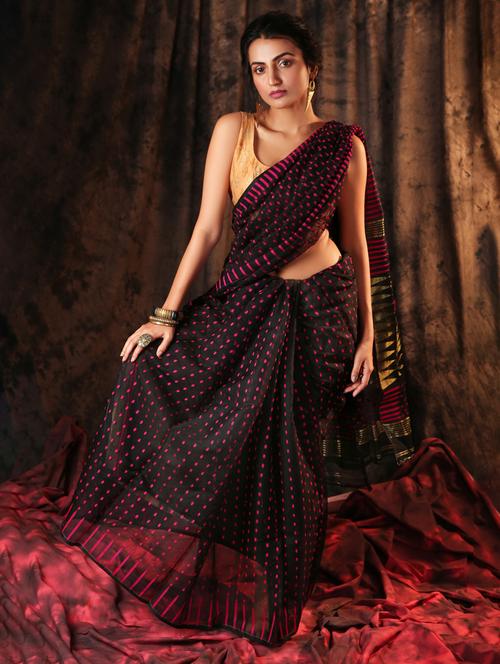 black self design woven saree - 19968213 - Very Small Image - 1