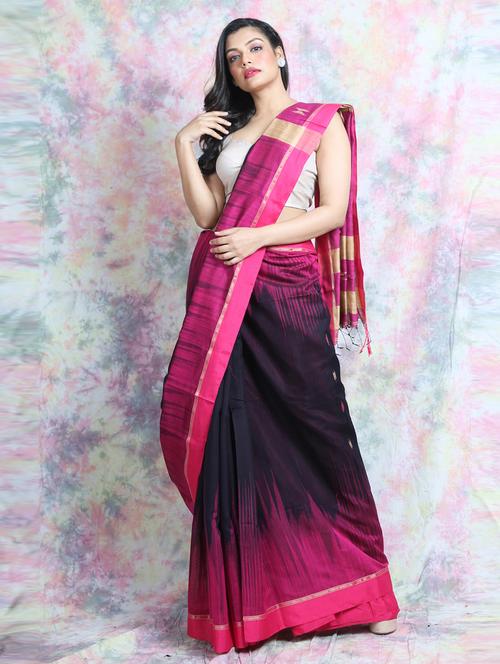self design woven saree - 19968239 - Very Small Image - 1