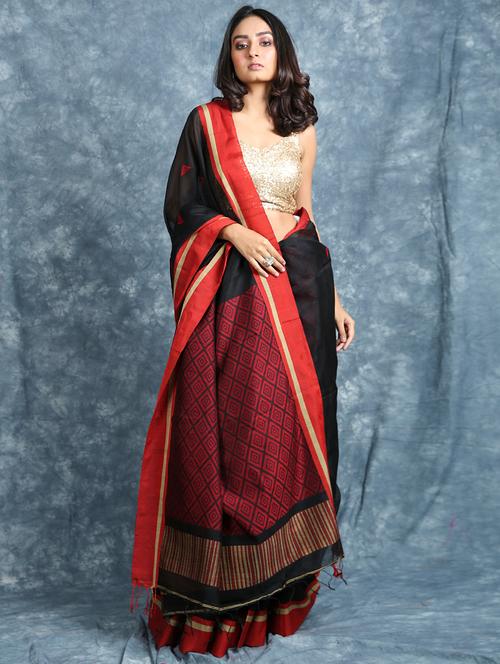 self design woven saree with blouse - 19968651 - Very Small Image - 1