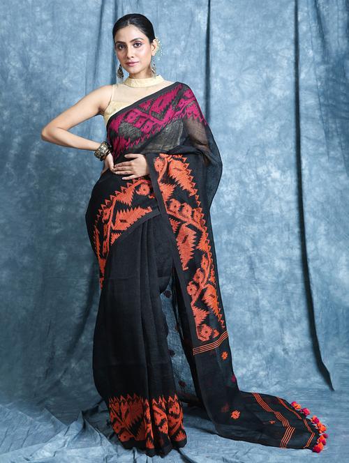 self design woven saree with blouse - 19968695 - Very Small Image - 1