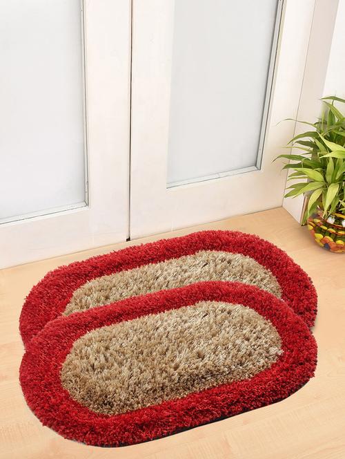 fabinaliv set of 2 red solid polyester door mats (60x40 cm) - 19980025 - Very Small Image - 1