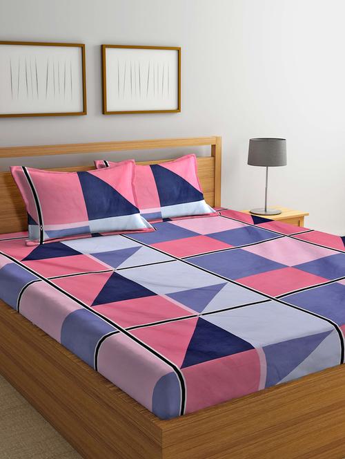 fabinaliv multicolor geometric 300 tc cotton blend super king size double bedsheet with 2 pillow covers - 19982716 - Very Small Image - 1