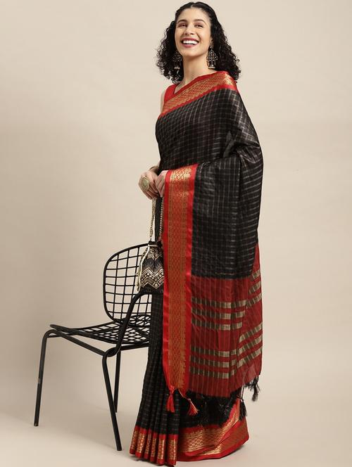 women's checks black colored saree - 20014791 - Very Small Image - 1