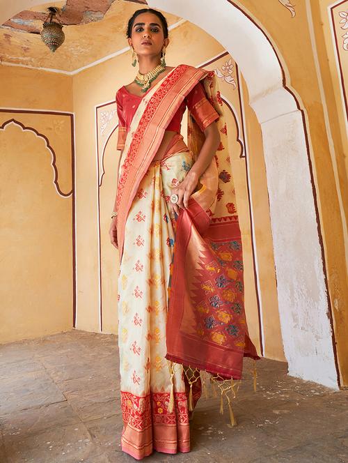 women's self design beige colored saree - 20018686 - Very Small Image - 1
