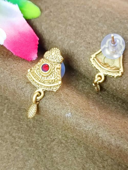 gold metal studs earring - 20022569 - Very Small Image - 1