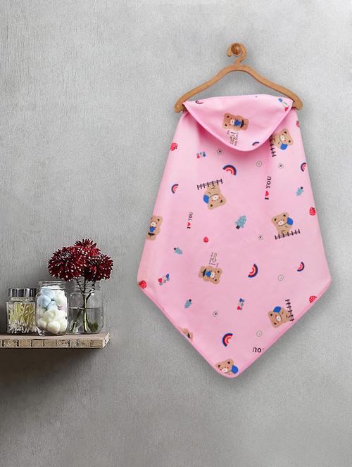 fabinaliv infant pink cartoon print cotton hooded bath towel (70x70 cm) - 20023773 - Very Small Image - 1