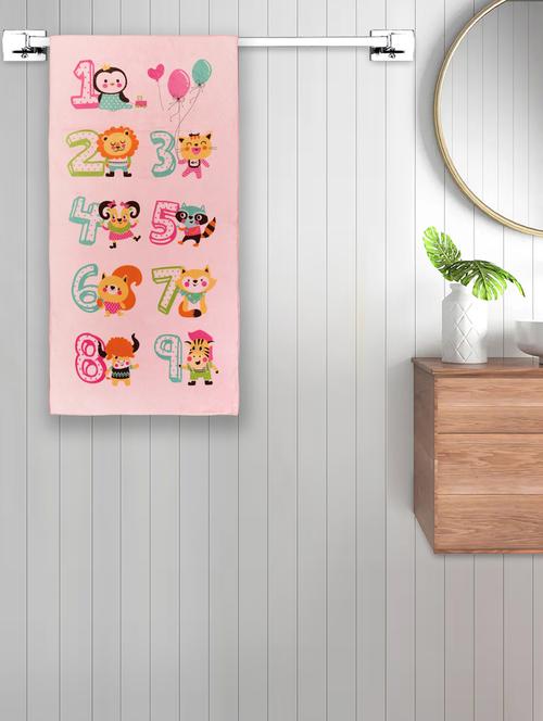 fabinaliv pink cartoon print cotton kids bath towel (110x60 cm) - 20023784 - Very Small Image - 1