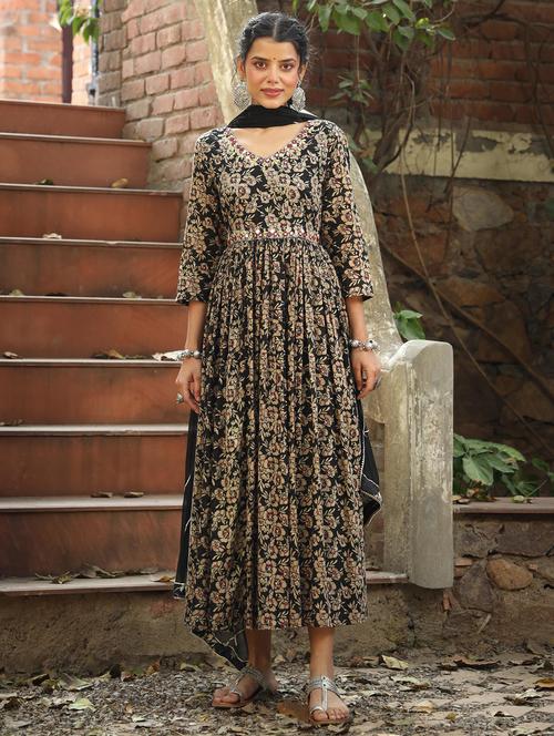 v neck flared kurta dupatta set - 20056359 - Very Small Image - 1