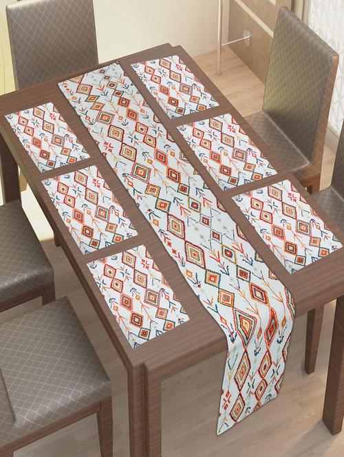 texstylers cotton rug fabric 13 x 19 inches digital print assorted table placemats and 1 runner set - 20060043 - Very Small Image - 1