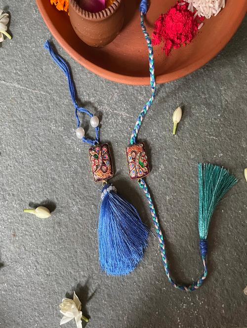 set of 2 thread rakhis - 20088000 - Very Small Image - 1