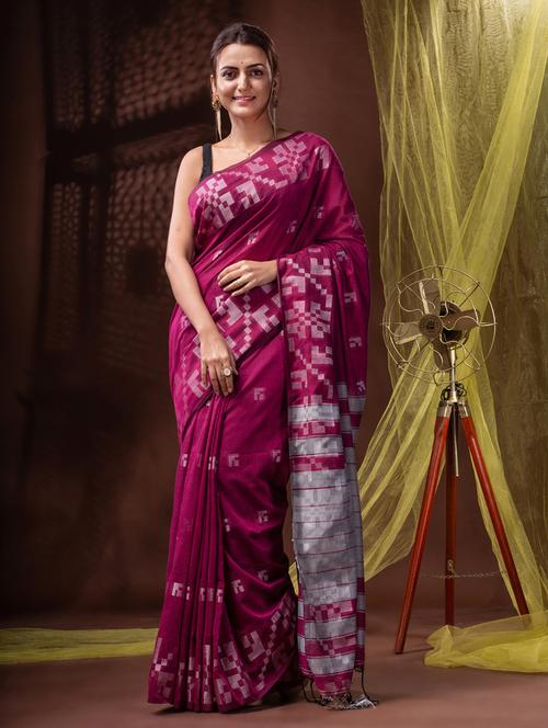 magenta cotton handloom saree with blouse - 20097972 - Very Small Image - 1