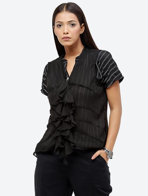 black solid ruffle shrug - 20101778 - Very Small Image - 1