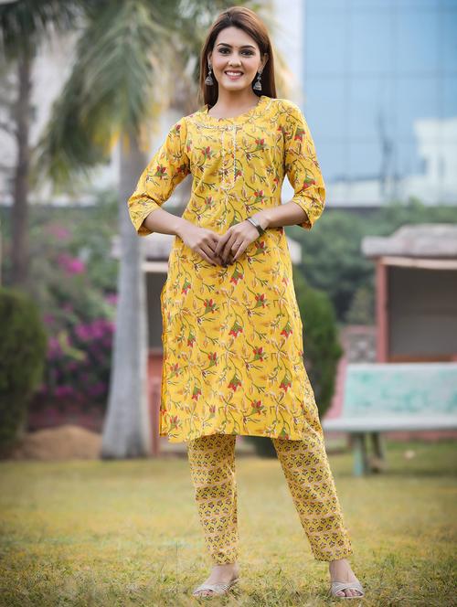 round neck floral printed kurta pant set - 20123418 - Very Small Image - 1